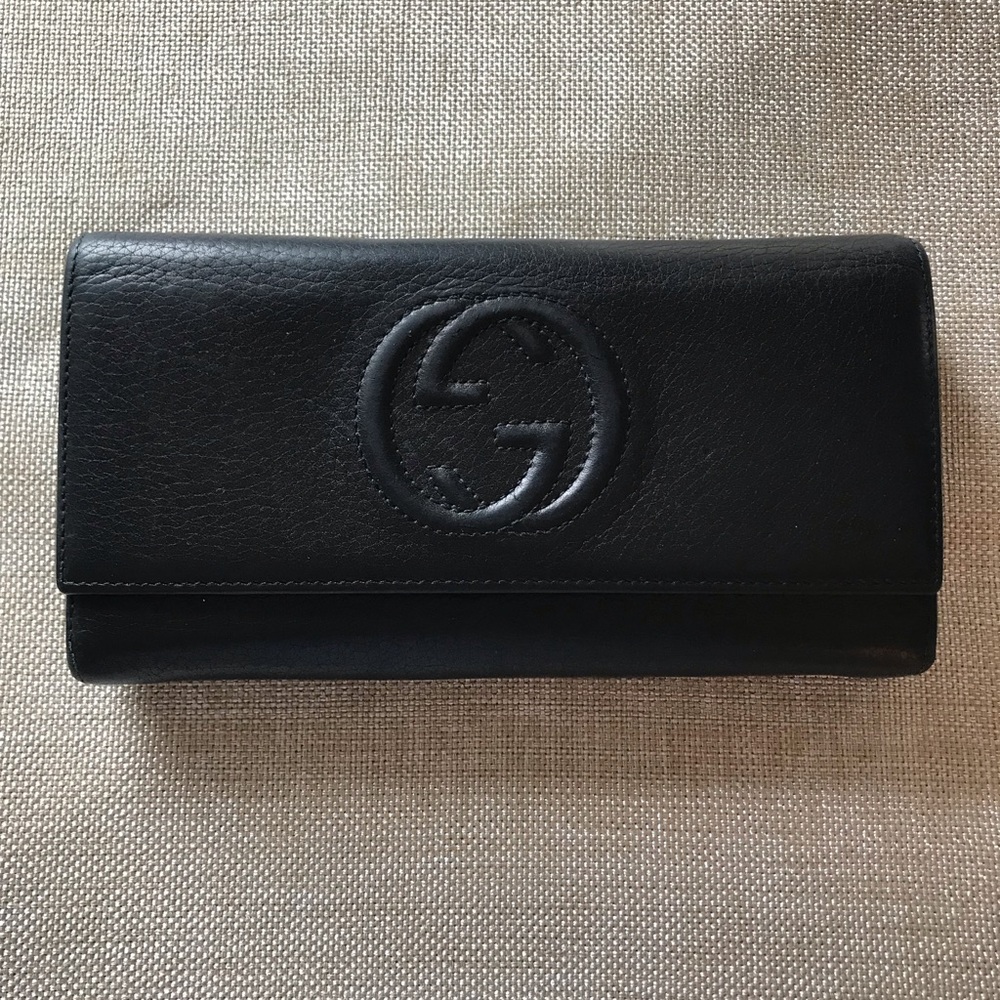 Authentic Black Gucci wallet